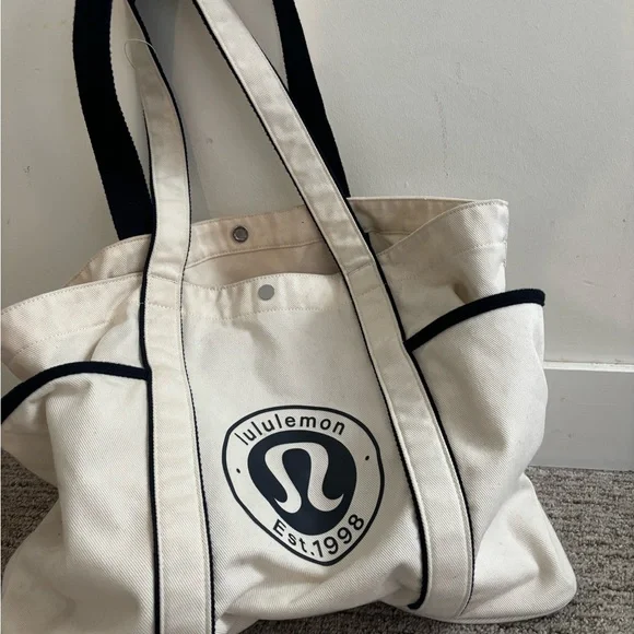 Lululemon Athletica Cream and Black Tote - Picture 1 of 5